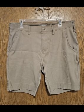 Falls Creek Men's Khaki Flat Front Shorts